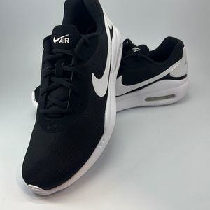Nike Air Women's Black White Athletic Shoes